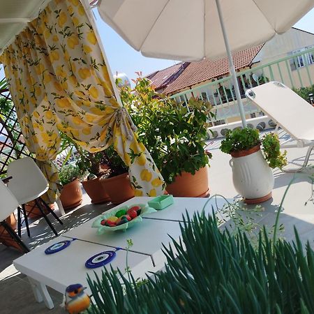 Suzy'S Nest Room Asprovalta Bagian luar foto